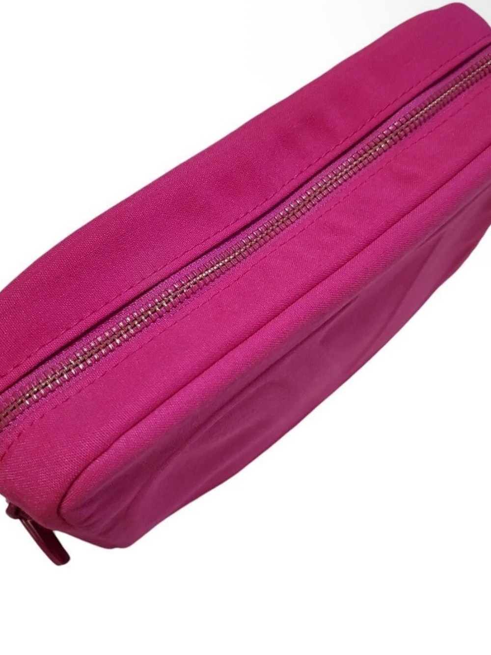 Valentino Beauty Pink Pouch new cosmetic bag. - Picture 7 of 7